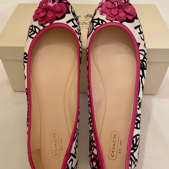 Coach flowered flats with sequins. - Picture 2 of 4